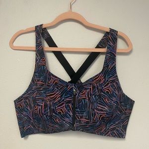 Womens knix Zip up front bra size 7